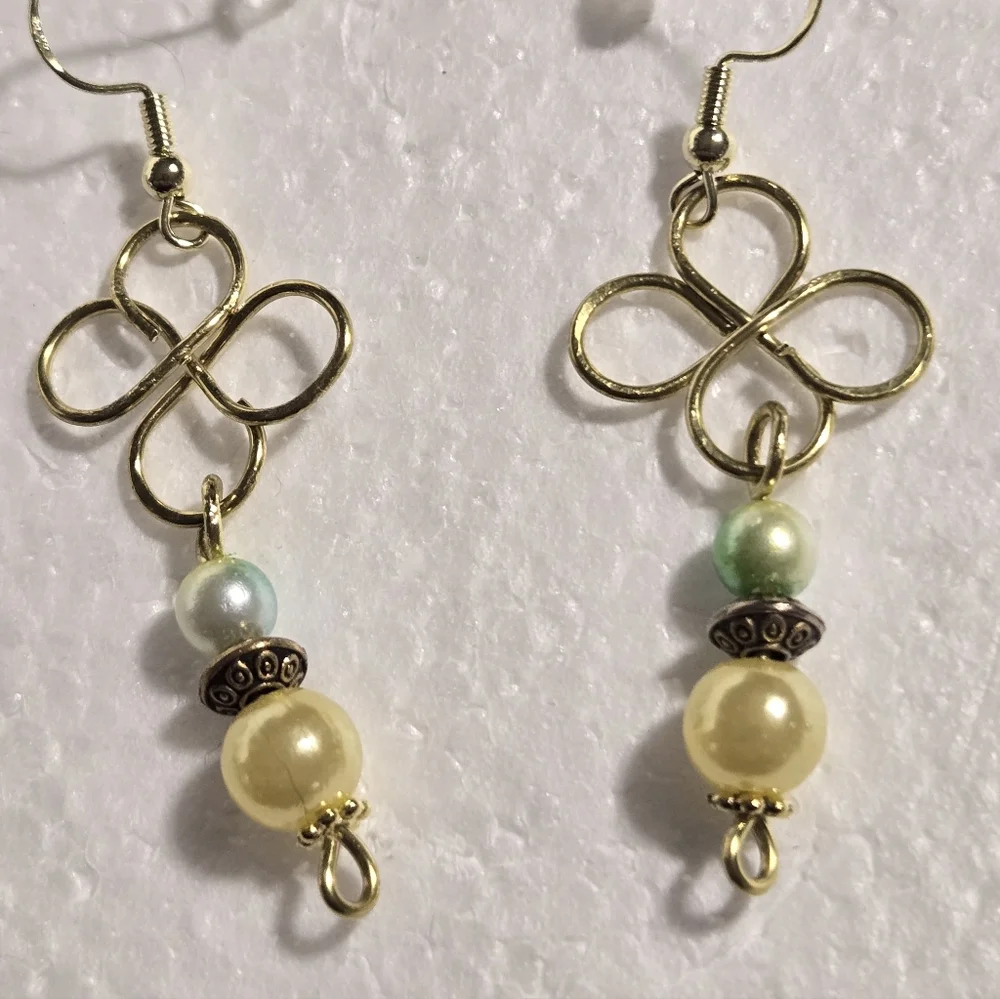 Hand Crafted Gold Clover Dangle Earrings with Pale Yellow and Mint/Yellow Beads - Picture 3 of 10